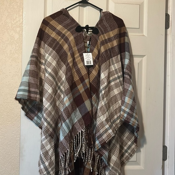 Jackets & Blazers - NWT Hooded Shawl cape